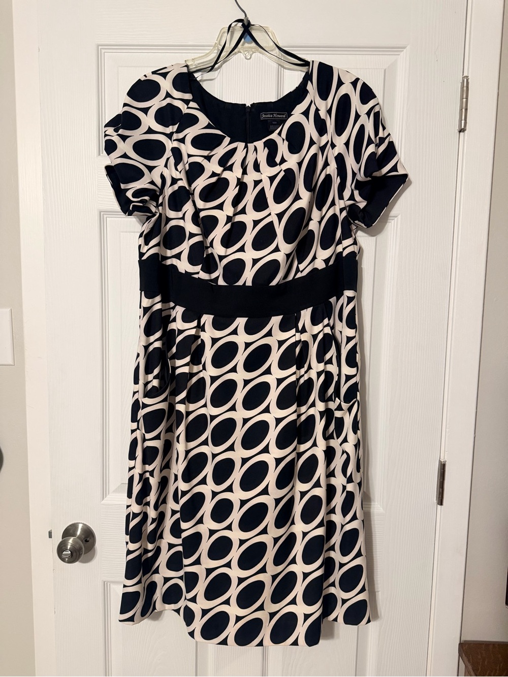 Jessica Howard Black and Cream Oval-Print Fit & Flare Dress